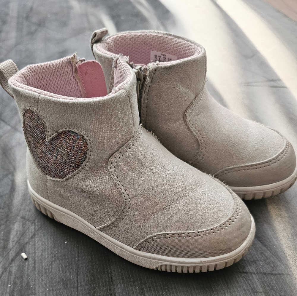 Stride Rite SR 360 heart boots toddler sz 7